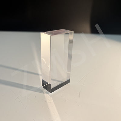Sapphire Prism Al2O3 Ky Yöntem Lazer ve Optik İletişim Özellikler