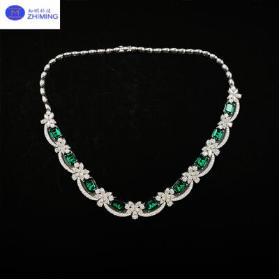 İyi fiyat Zümrüt Kesim Yeşil Moissanite Kolye Lüks Güzel Mücevherler çevrimiçi